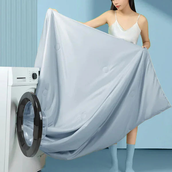 Simple Ice Silk Quilt(200*230cm)(With two pillowcases)