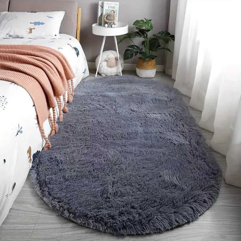 Plush Oval Area Rug for Bedroom and Living Room - Soft Polyester
