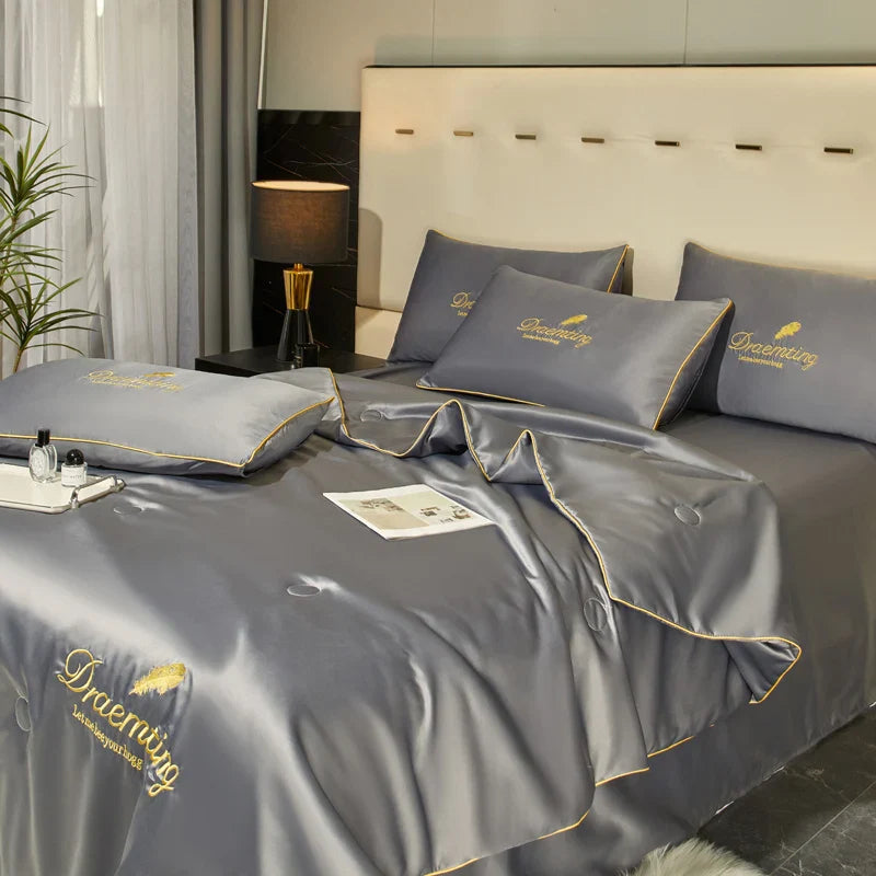Simple Ice Silk Quilt(200*230cm)(With two pillowcases)