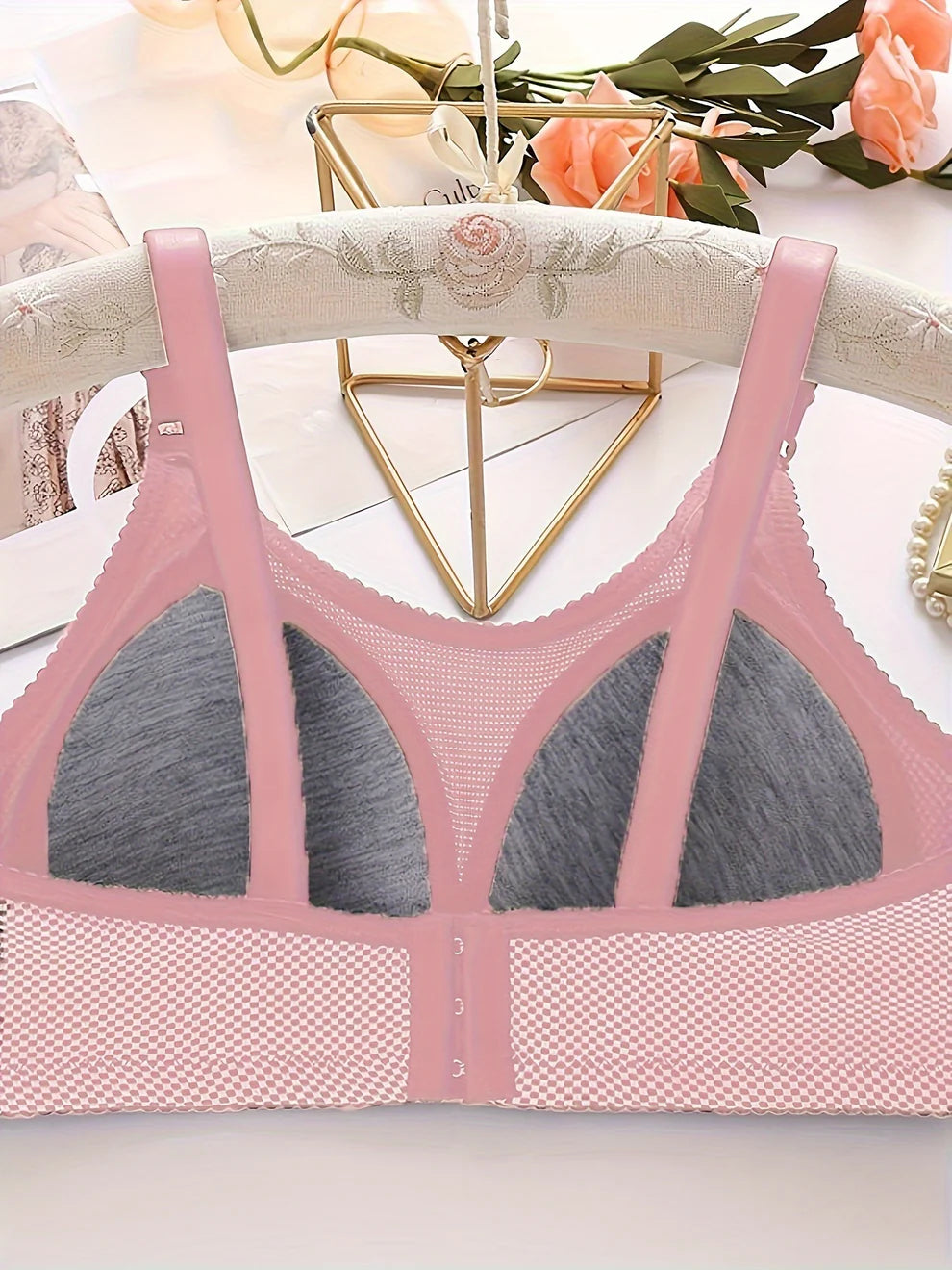 Women's Plaid Pattern Push-Up Bralette with Mesh Detailing - Anti-Sagging