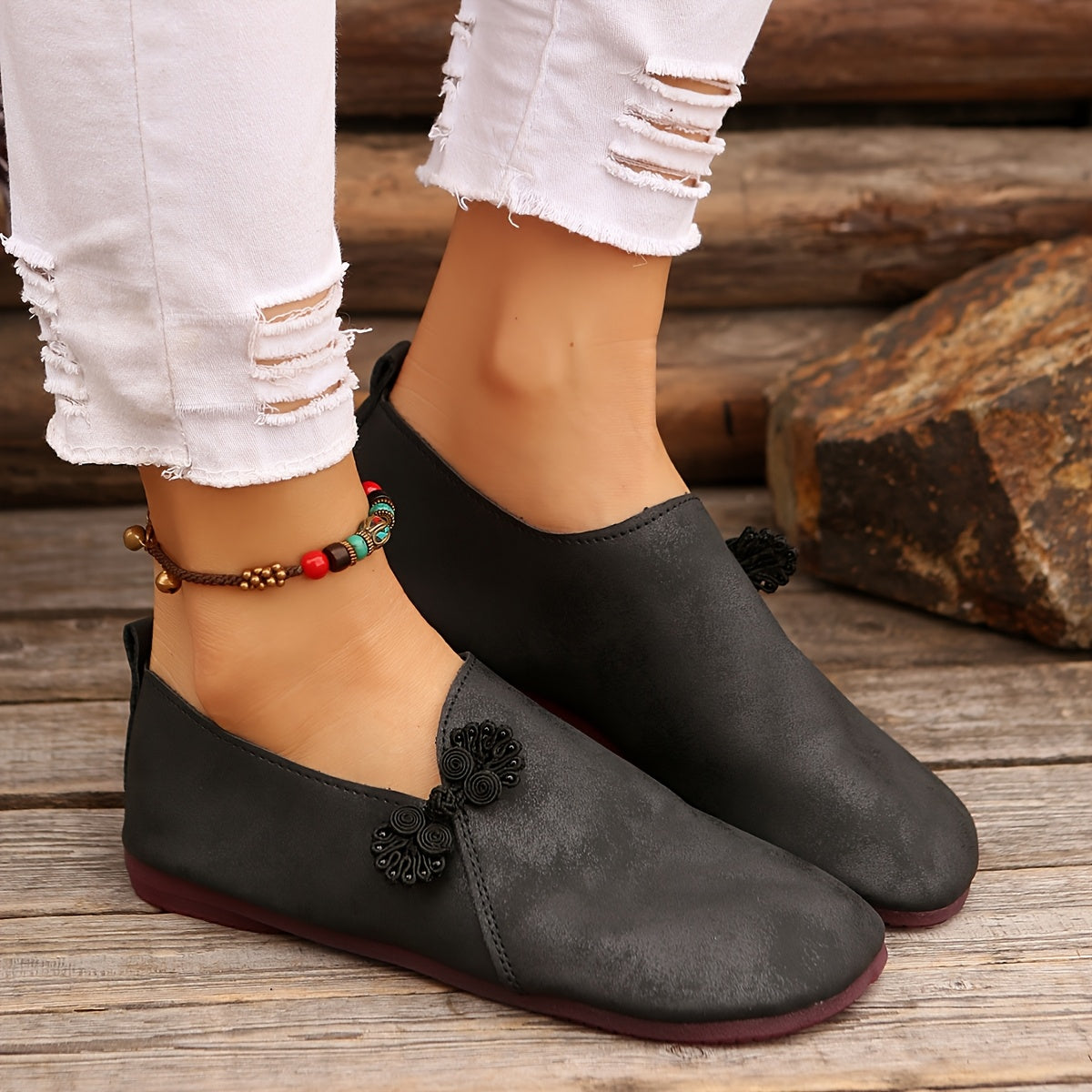 Women'S Fashionable Flower-Embroidered Slip-On Flats